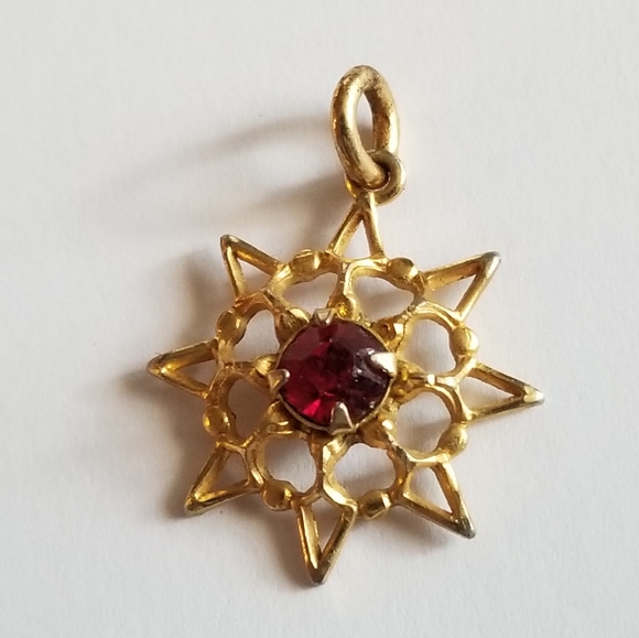 Vintage star pendant snowflake red rhinestone gold tone north star charm - Picture 5 of 9